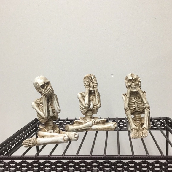 New Three Skeletons Poses Hear No Evil, See No Evil ,Speak No Evil Art - Picture 2 of 13
